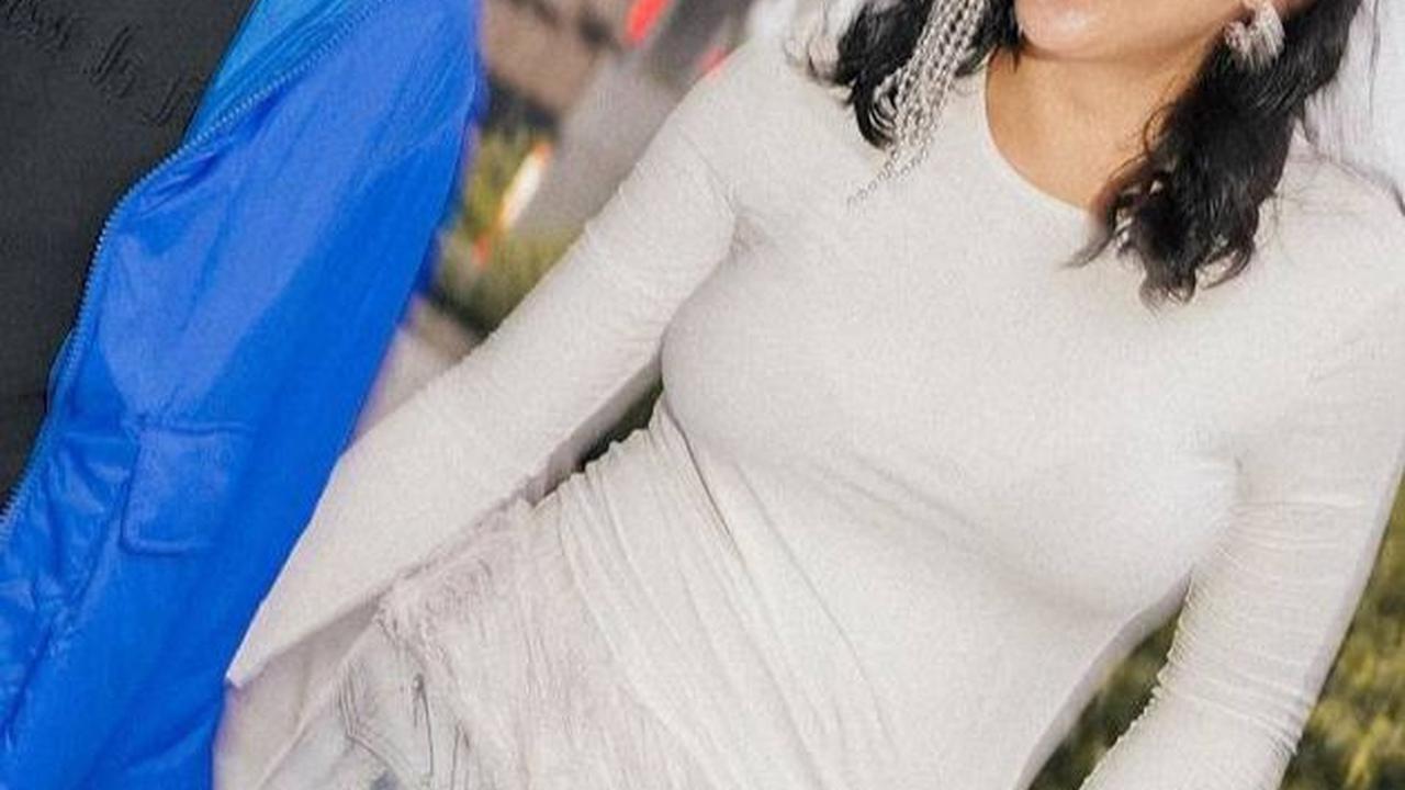 Gaya Pacarannya Sempat Disorot, 8 Foto Mesra Terbaru Sitha Marino dan Bastian Steel