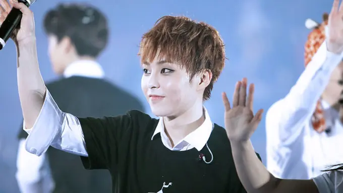 Xiumin  EXO