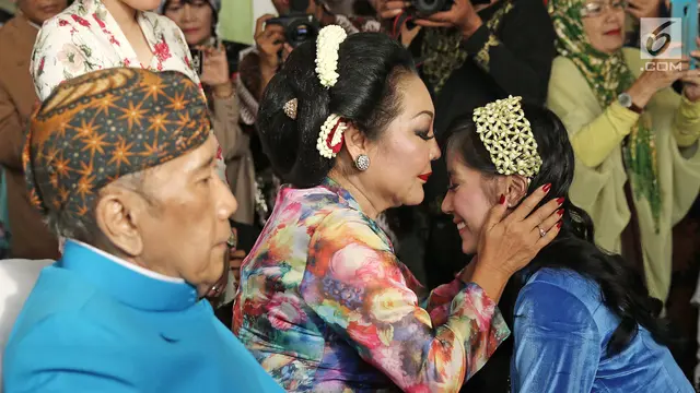 Ekspresi Kegembiraan Ardina Rasti saat Siraman Jelang Menikah