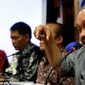 Gubernur Sumatera Selatan, Alex Noerdin saat konfrensi pers saat rapat koordinasi di Kementerian LHK, Jakarta, Sabtu (5/9/2015). Kementerian LHK menggelar rapat koordinasi bersama TNI, Polri dan Pemda setempat. (Liputan6.com/Yoppy Renato)