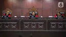 "Menolak permohonan pemohon untuk seluruhnya," ujar Suhartoyo saat membaca amar putusan di Gedung MKRI, Jakarta, Rabu (29/11). (Liputan6.com/Faizal Fanani)