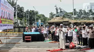 Salat Jumat di Patung Kuda