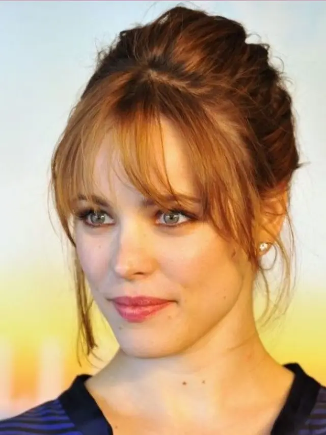 Model rambut Face-framing Fringes (Sumber: prettydesigns.com)