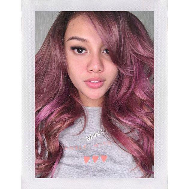 Pada akun Instagram pribadi miliknya, Aurel sendiri memang sempat mengunggah foto dirinya dengan warna rambut barunya. Nampaknya, dara manis yang satu ini begitu puas dengan hasil akhirnya./copyright instagram.com/aurelie.hermansyah