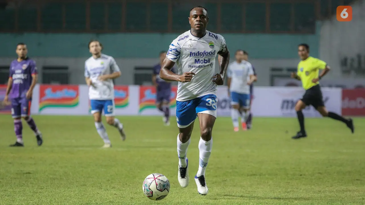 BRI Liga 1 2021: Persita Tangerang vs Persib Bandung