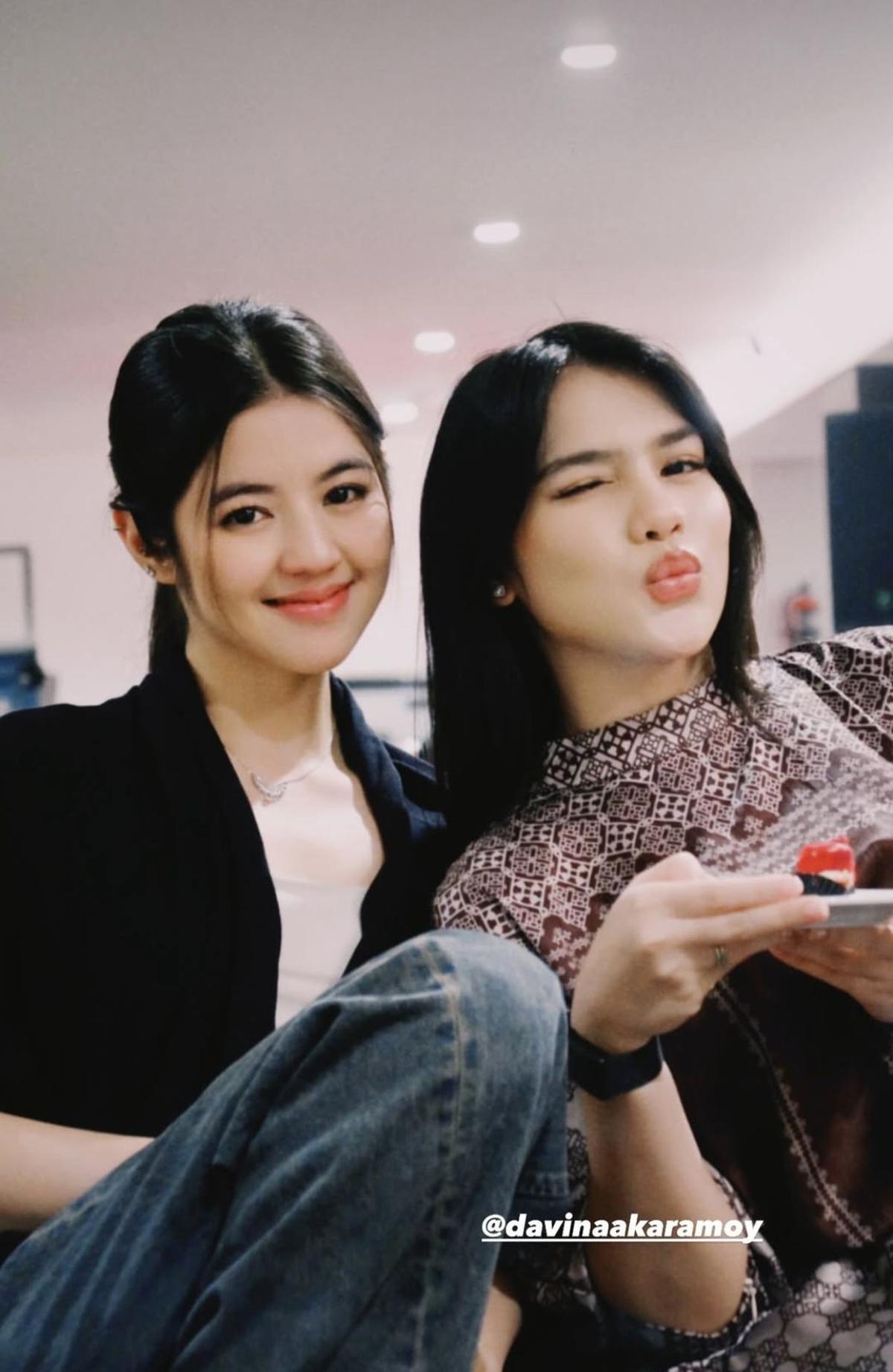 5 Potret Davina Karamoy dan Vonny Felicia yang Bikin Netizen Terpukau, Duo Visual Mempesona