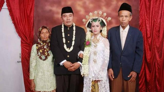 Keluarga Muslim Syaebani. (Foto: Dok. Instagram @muslimsyaebani)