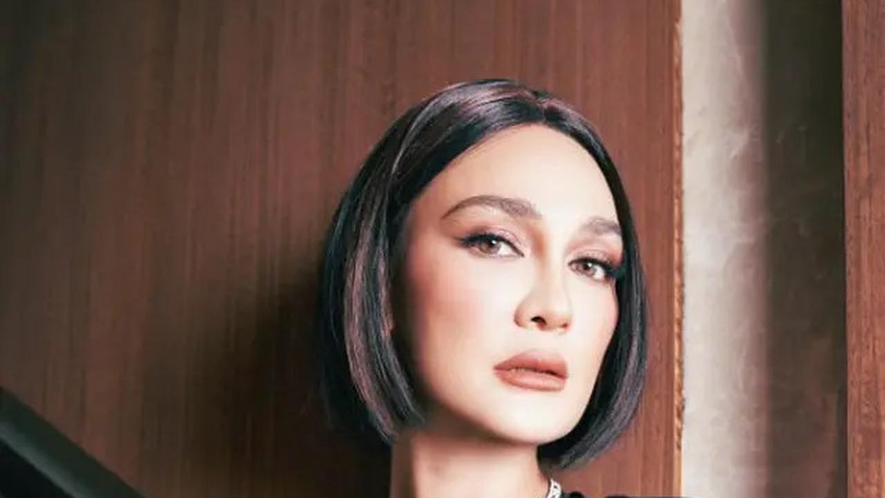 Model Rambut Bob Pendek Luna Maya, Tampil Beda dan Fresh saat Gala Premier Film 'SUKMA'
