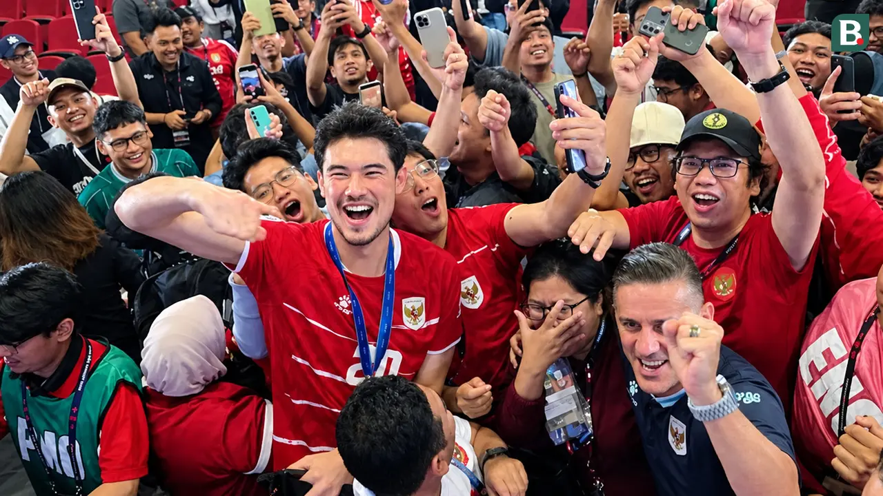 Elkan Baggott dan John Herdman
