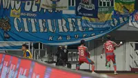 BRI Super League: Pelatih Garudayaksa Rasakan Momen Laga Kandang Rasa Tandang Melawan Persib Bandung di Pakansari