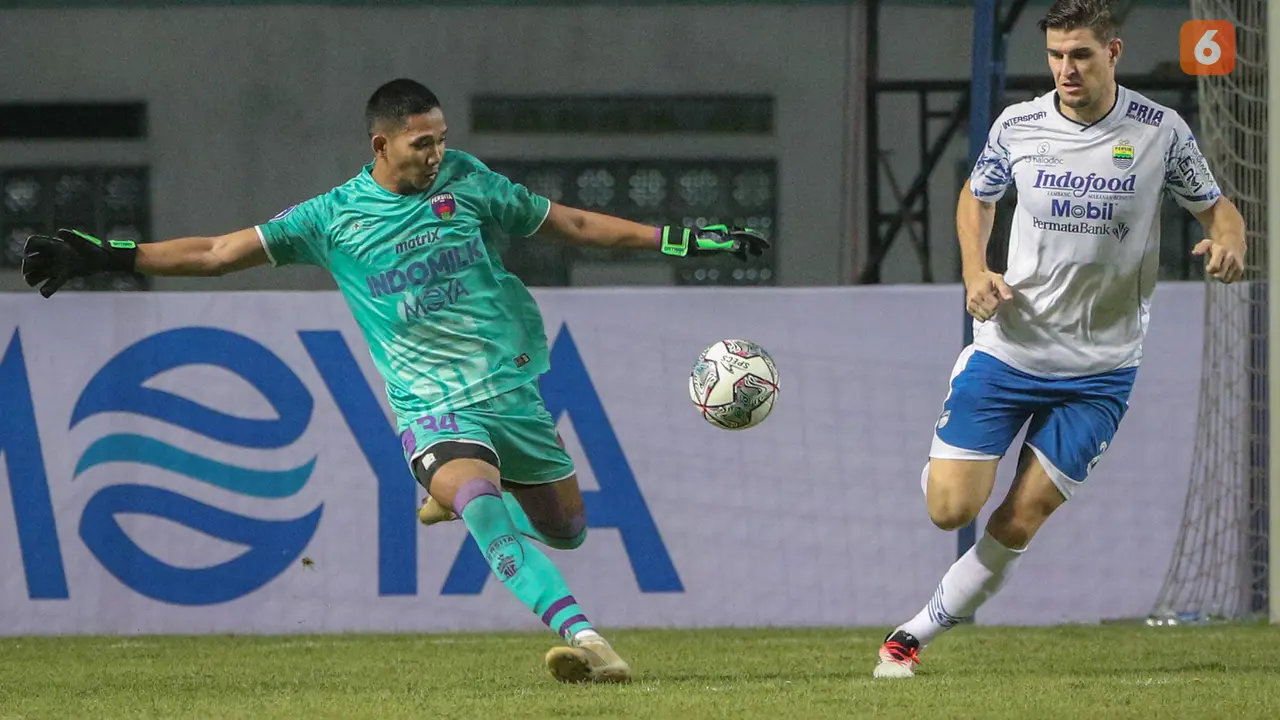 BRI Liga 1 2021: Persita Tangerang vs Persib Bandung