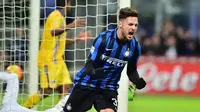 Bek Inter Milan, Danilo D'Ambrosio saat merayakan golnya ke gawang Sampdoria, pada laga lanjutan Serie A, di Stadion Giuseppe Meazza, Sabtu atau Minggu (21/2/2016) dini hari WIB. (AFP/Giuseppe Cacace).