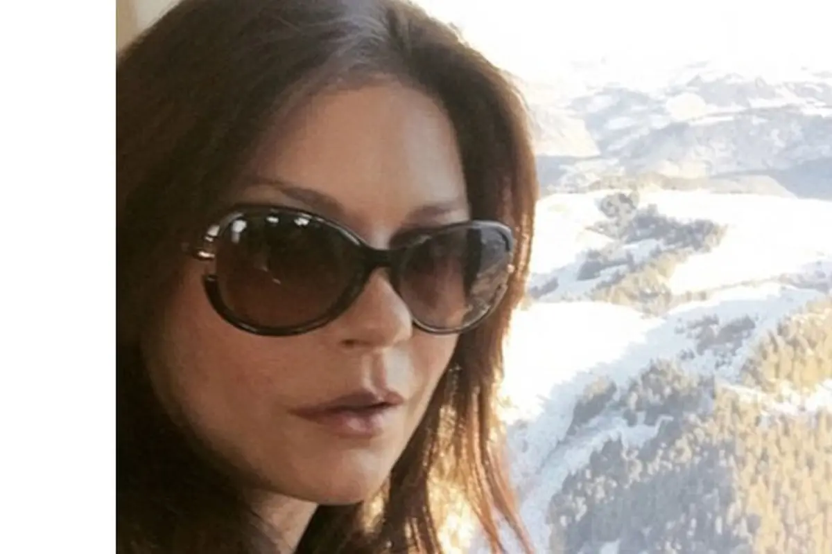 Catherine Zeta-Jones nikmati liburan Natal dengan keluarga