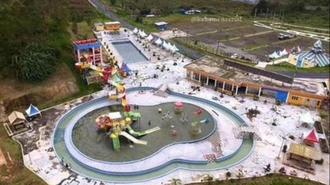 9. D'Qiano Hot Spring Water Park