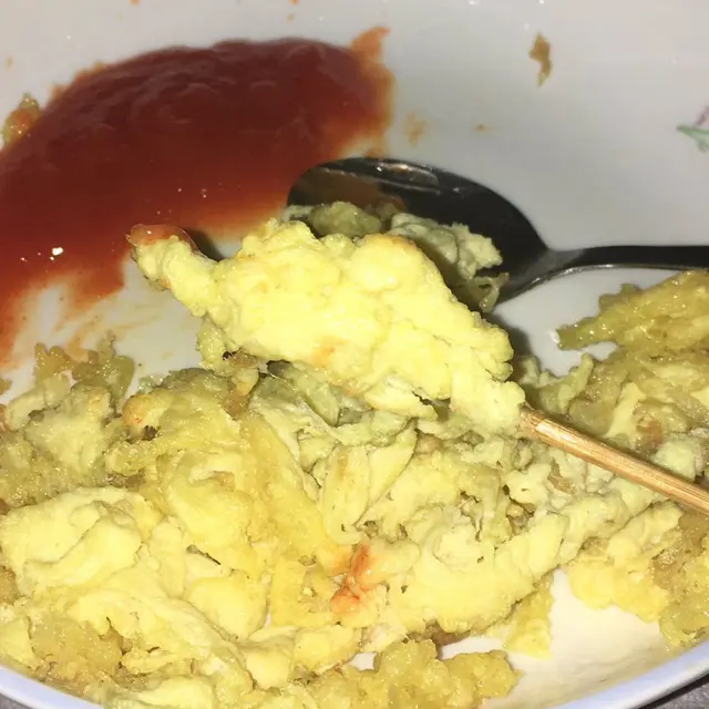 6 Potret Telur Gulung Gagal Ala Warganet Ini Bikin Tepuk Jidat