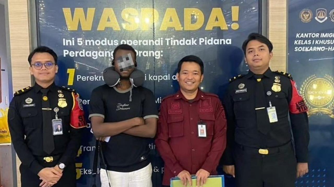 Terungkap! WNA Pantai Gading Dibayar Rp3,5 Juta per Laga Sepak Bola, Kini Dideportasi Imigrasi Pangkalpinang