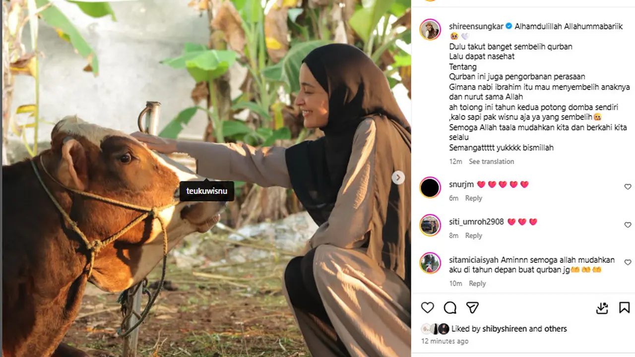Shireen Sungkar Ikut Sembelih Hewan Kurban