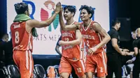 Hendrik Yonga (kanan) membawa Patriots menang di laga pertama IBL 2021 (Dok IBL)