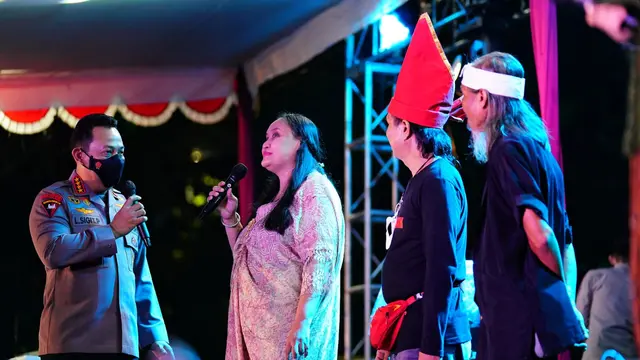 Kapolri Jenderal Listyo Sigit Prabowo resmi menutup kegiatan festival musik jalanan