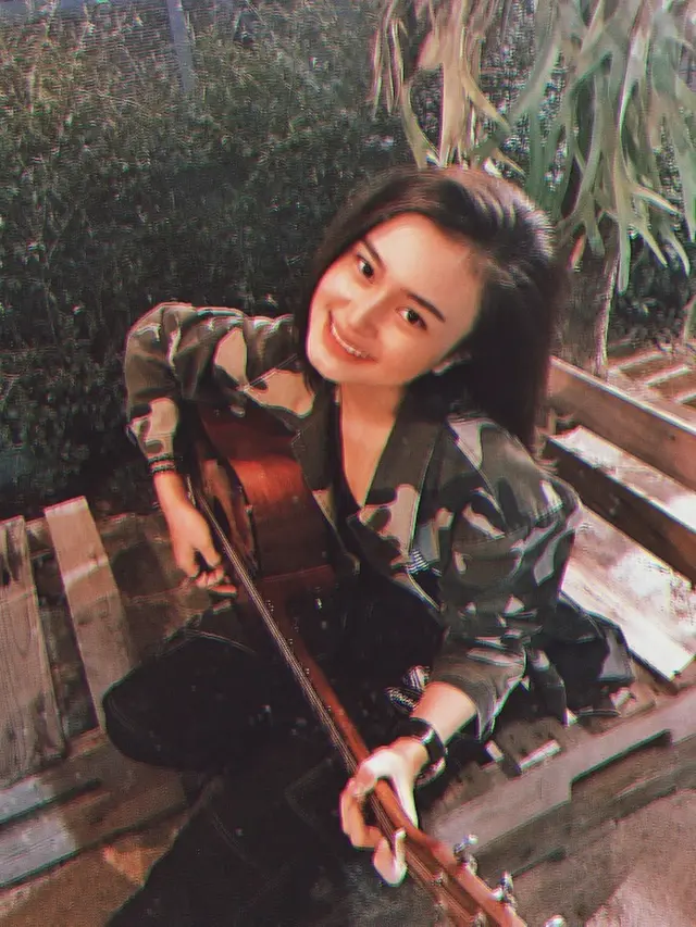 6 Potret Liya Wanita yang Viral Punya Foto KTP Cantik, Bikin Iri Netizen
