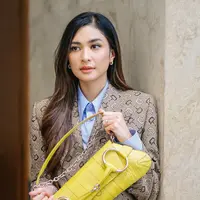 Yuk intip gaya edgy dan stylish OOTD dari Mikha Tambayong /copyright instagram. mikhatambayong