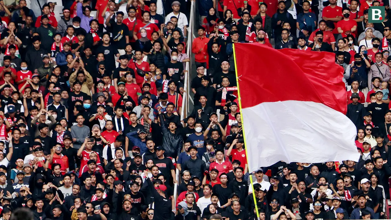 Foto: Euforia Suporter saat Dukung Timnas Indonesia, Tuntas Sudah Kerinduan di SUGBK