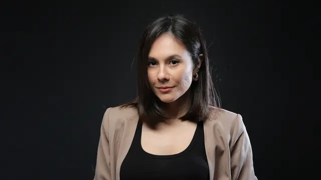 Wulan Guritno.