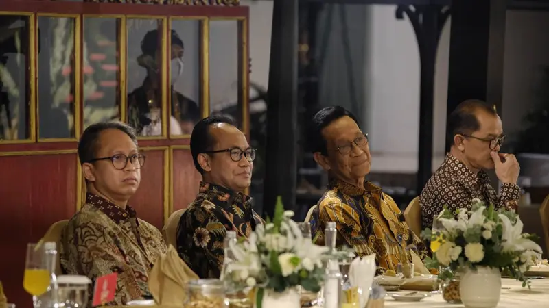 Delegasi Pertemuan ke-3 Sherpa G20 di Yogyakarta, dijamu dalam sebuah acara Welcoming Reception oleh Sri Sultan Hamengku Buwono X di Keraton Yogyakarta. (Dok ekon.go.id)