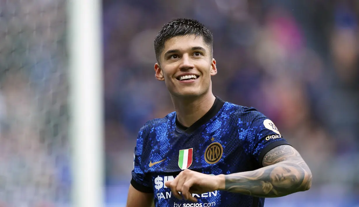 Joaquin Correa menjadi bintang kemenangan I Nerazzurri dengan memborong dua gol. (Spada/LaPresse via AP)