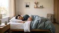Tidur Lebih Lama di Hari Weekend Baik untuk Jantung, Benarkah Bisa Turunkan Risiko Hipertensi?