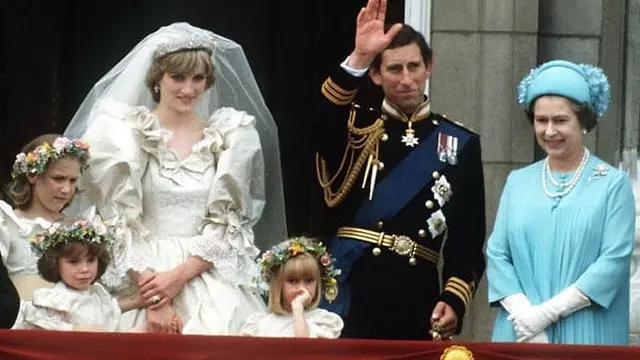 Lady Diana dan Ratu Elizabeth II