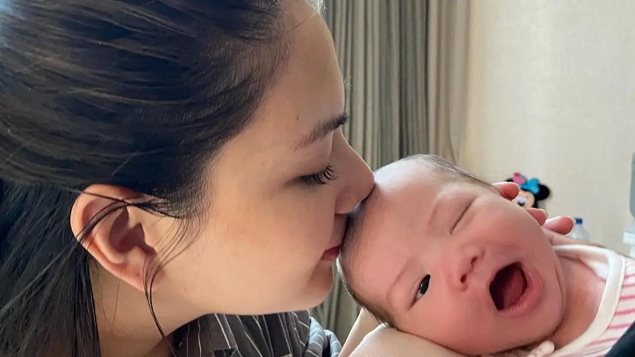 Jessica Mila bersama buah hati (Instagram/jscmila)