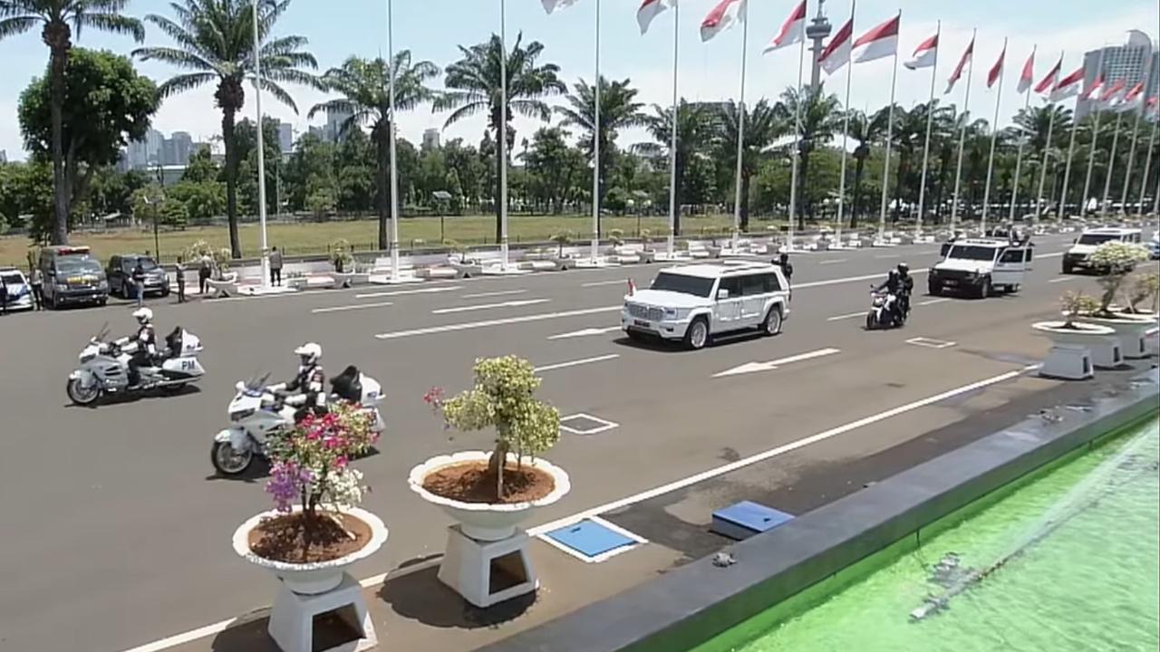 Mobil Maung Garuda yang dinaiki Prabowo Subianto