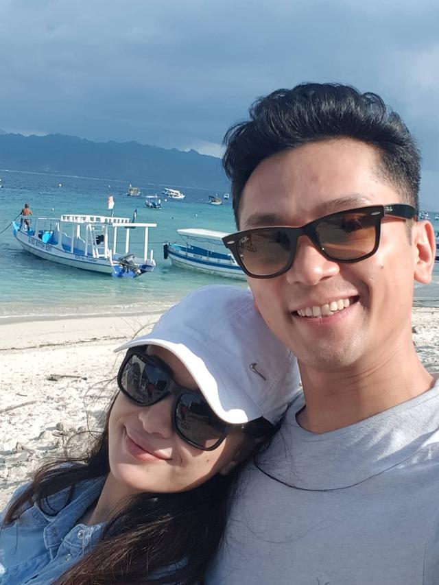 6 Potret Angie Virgin dan Suami yang Polisi Inggris, Dapat Label Pahlawan dari Parlemen