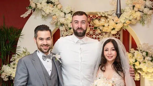 7 Potret Detail Pernikahan Chef Marinka dan Peter Lutfing, Penuh Kebahagiaan