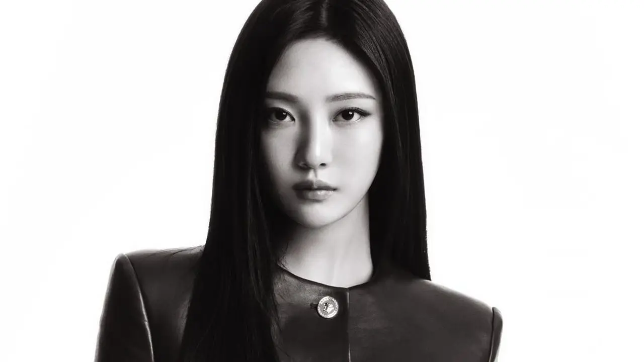 Pesona Mahal Ningning aespa Jadi Brand Ambassador Versace, Tampilannya Bikin Pangling