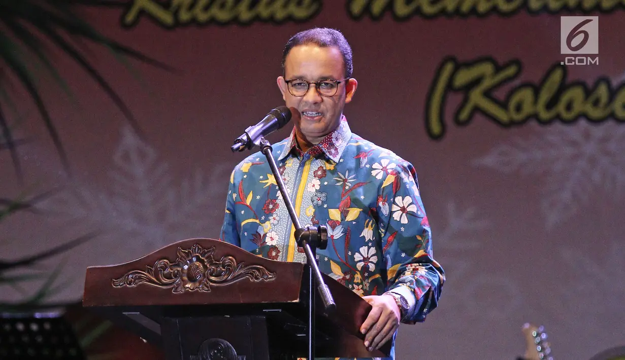 Gubernur DKI Jakarta Anies Baswedan memberikan sambutan pada perayaan Natal bersama Pemprov dan masyarakat Kristen dan Katholik DKI Jakarta di  Kemayoran, Jakarta, Sabtu (13/1) (Liputan6.com/Herman Zakharia)