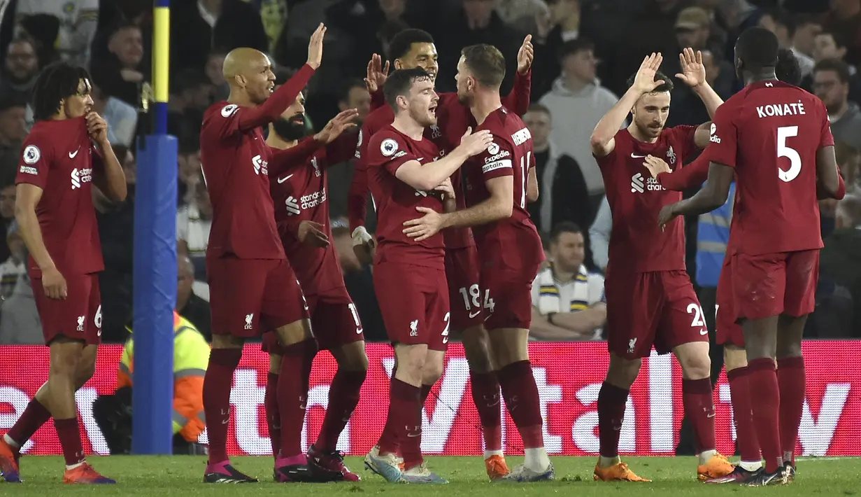 Pemain Liverpool merayakan gol yang dicetak oleh Diogo Jota saat laga pekan ke-31 Liga Inggris 2022/2023 di Elland Road, Leeds, Selasa (18/04/2023). The Reds menang dengan skor 6-1. (AP Photo/Rui Vieira)