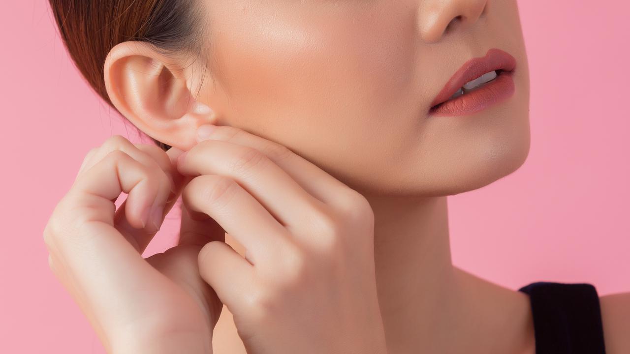 Penyebab Anting-anting Mengeluarkan Bau Tak Sedap, Ketahui Cara Mengatasinya