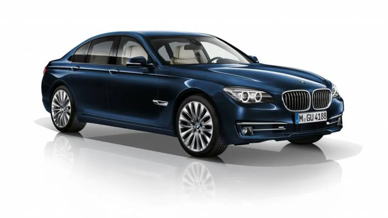 BMW Telurkan Seri 7 Edisi Ekslusif