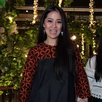 Seperti diketahui, rumah tangganya dengan David sempat memanas. Mediasi yang dilakukan menemui jalan buntu. Sang suami ingin mempertahankan, sedangkan Gracia ngotot ingin mengakhiri rumah tangganya. (Deki Prayoga/Bintang.com)