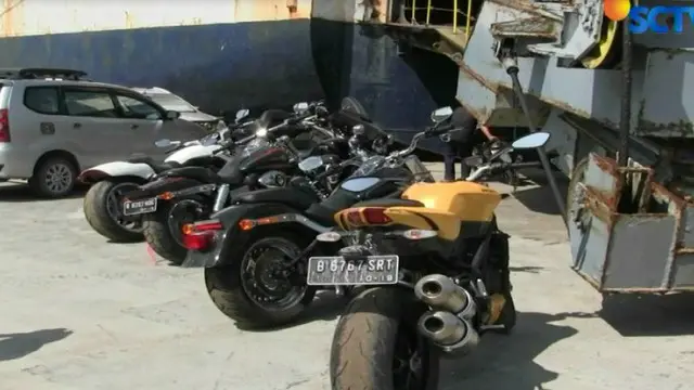 Selain delapan mobil, Komisi Pemberantasan Korupsi (KPK) juga menyita delapan sepeda motor mewah termasuk empat sepeda motor Harley Davidson.