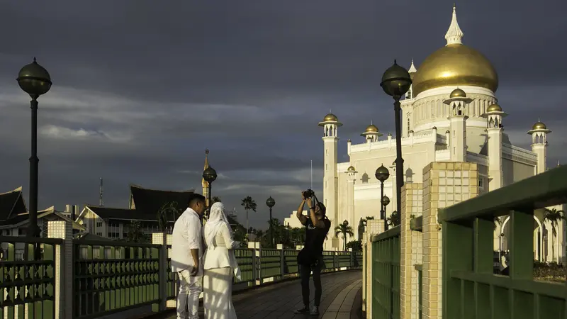 Masjid Sultan Omar Ali Saifuddien, Brunei