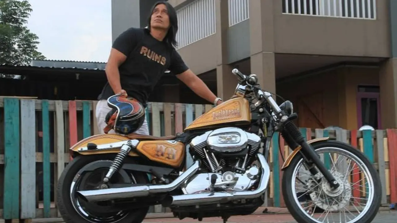Sahabat Doakan Kesembuhan dan Bisa Motoran Lagi (Instagram @agunghercules88)