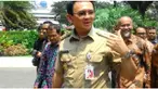 Gubernur DKI Jakarta Basuki Tjahaja Purnama atau Ahok akan bertemu dengan Kapolda Metro Jaya Irjen Pol Tito Karnavian. Keduanya akan bertemu untuk membahas masalah penghadangan truk sampah milik Pemprov DKI yang dilakukan oleh warga Cileungsi, Bogor, Jawa