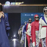 Mengusung tema " New Normal is Sustainable Muslim Fashion”, ISEF 2021 digelar secara hybrid pada 27-30 Oktober 2021 di Jakarta Convention Center (JCC) dan platform virtual ISEF.  (dok/ISEF2021).