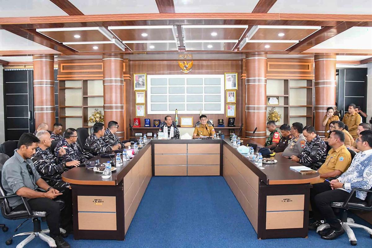 FOTO: TNI AL Perkuat Komunikasi dan Kepedulian Sosial di Kepulauan Talaud