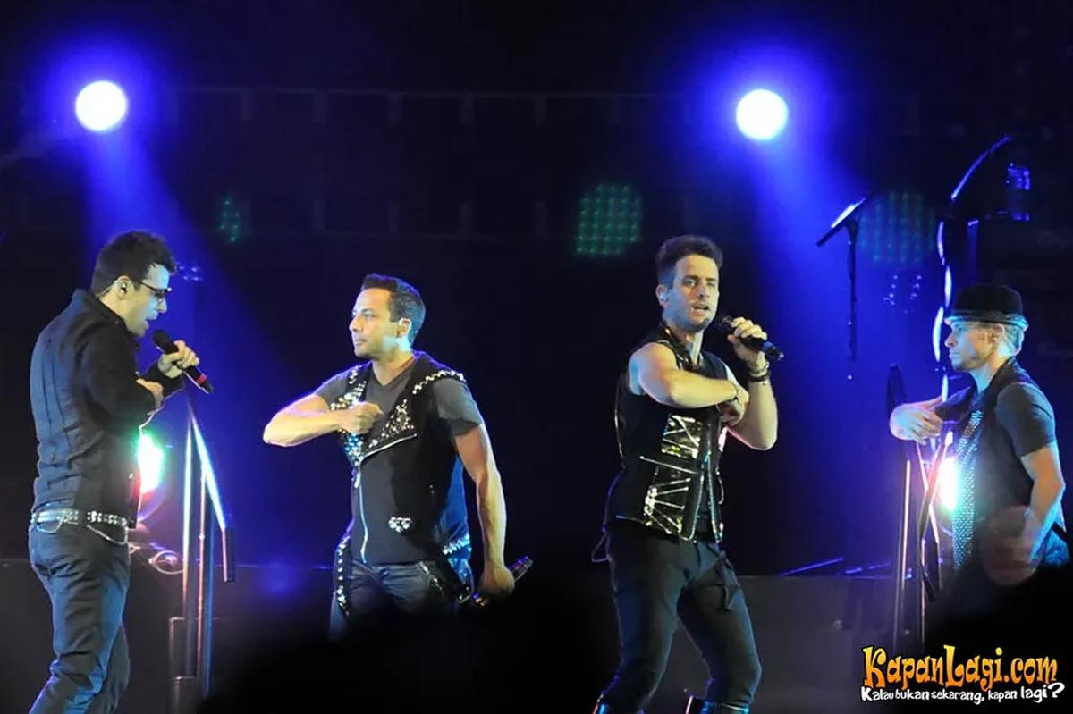 BSB saat konser di Indonesia bersama NKOTB