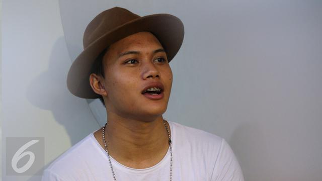 Rizky Febian-Vebby Palwinta Putus, Foto di Instagram ...