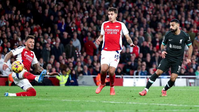 Foto: Aksi Spartan Mohamed Salah saat Arsenal Bersua Liverpool, Selamatkan The Reds dari Kekalahan